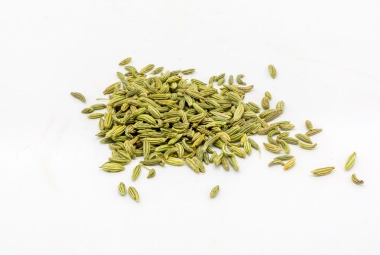 Fennel seeds (perum jeerakam)